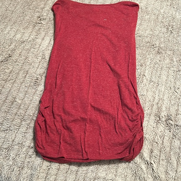 Light reddish, maroon, long, sleeved shirt with a crisscross neck size Large - Picture 4 of 6